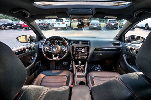 2016 *Volkswagen* *Jetta Sedan* *2.0T GLI SE PZEV 4dr A for sale in Oak Forest, IL – photo 19