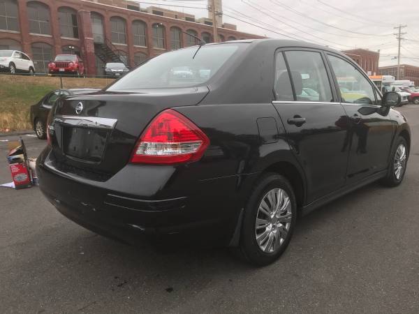 2008 Nissan Versa / great on gas ⛽️ 😀 for sale in Lawrence, MA – photo 2