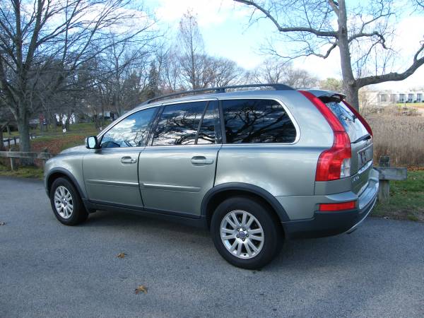 2008 Volvo XC90 All Wheel Drive Third Row Seating Must See Gorgeous... for sale in East Providence, NY – photo 18