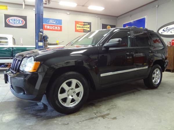2010 Jeep Grand Cherokee Laredo 4WD - - by dealer for sale in Brockport, NY – photo 3