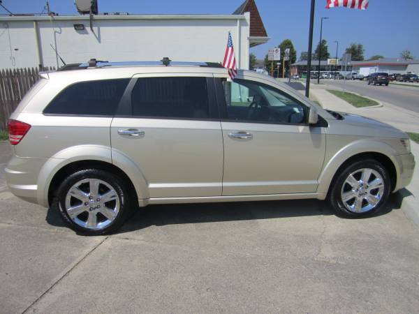 2010 DODGE JOURNEY RT FWD - cars & trucks - by dealer - vehicle... for sale in New Castle, IN 47362, IN – photo 17