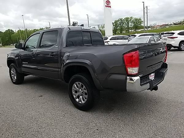 2017 Toyota Tacoma SR5 - - by dealer - vehicle for sale in Clanton, AL – photo 9