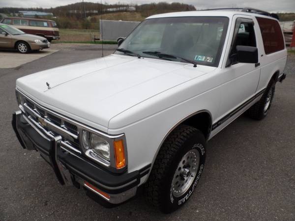 1993 *Chevrolet* *S-10 Blazer* *2-door 4x4* White for sale in Johnstown , PA – photo 10