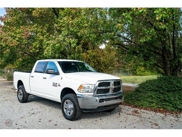 2018 RAM 2500 6.7 CUMMINS TURBO DIESEL*CLEAN* LOW MILES* MUST SEE* -... for sale in High Point, NC – photo 2