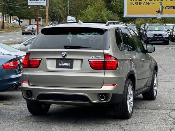 Beige 2011 BMW X5 xDrive35i Premium - panoroof, heated wheel, finance for sale in Middleton, MA – photo 9