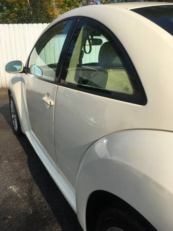 2008 Volkswagon Beetle SE Automatic 2.5 Liter 92,000 Miles - cars &... for sale in Watertown, NY – photo 11