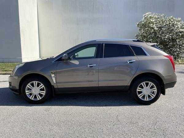 2011 Cadillac SRX Luxury Collection CLEAN CARFAX SHALE INTERIOR for sale in Sarasota, FL – photo 3