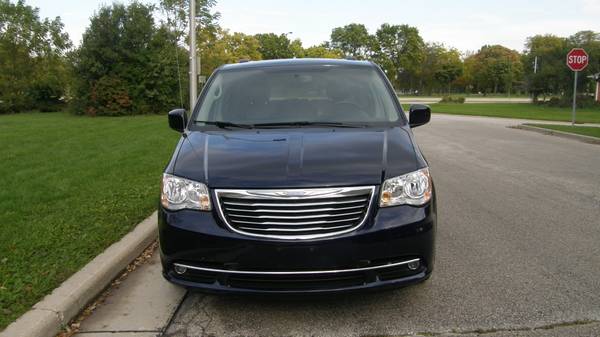 2013 Chrysler Town&Country Touring Leather+Dvd Backup Cam 59000 Miles for sale in West Allis/Milwaukee, WI – photo 7