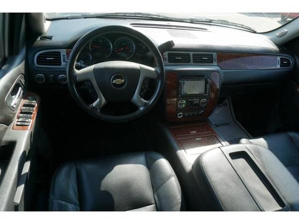 2011 Chevrolet Suburban 1500 LTZ - SUV for sale in Ardmore, TX – photo 17