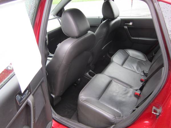 2011 Ford Focus SEL Loaded Leather,Sun roof for sale in Hayes, VA – photo 7
