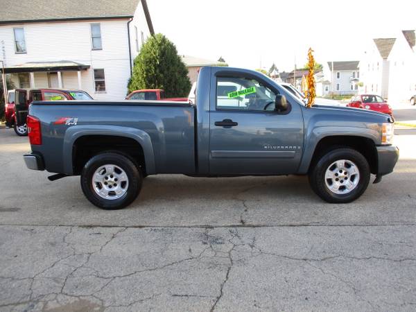 2007 Chevy Silverado 1500 Regular Cab LT (4WD) Low Miles! for sale in Dubuque, IA – photo 7