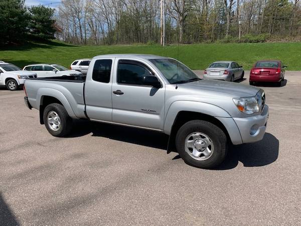 2008 Toyota Tacoma SR5 Access Cab 4X4 Pick-Up - - by for sale in milton vermont 05468, VT – photo 3