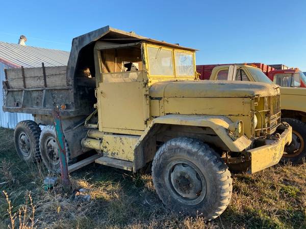 1951 REO 6x6 Truck - cars & trucks - by dealer - vehicle automotive... for sale in Pella, IA
