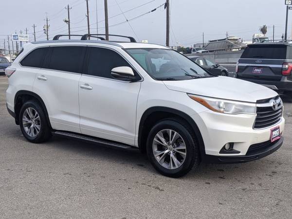 2015 Toyota Highlander XLE SUV - - by dealer - vehicle for sale in Corpus Christi, TX – photo 3