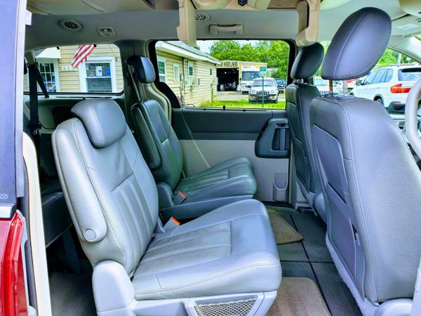 2008 CHRYSLER TOWN & COUNTRY TOURING *1-OWNER*⭐+FREE 6 MONTHS... for sale in Front Royal, VA – photo 20