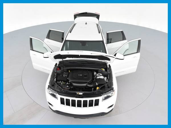 2016 Jeep Grand Cherokee Laredo E Sport Utility 4D suv White for sale in Atlanta, GA – photo 22