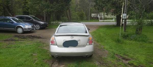 03 Nissan Altima SE (5 SPEED, STICK) (parts car) for sale in Cortland, NY – photo 3