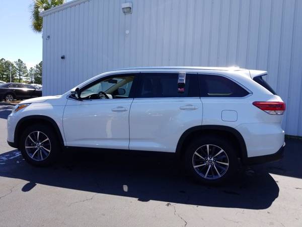 2019 Toyota Highlander PEARL WHITE Call Now Priced to go! - cars & for sale in Myrtle Beach, SC – photo 19