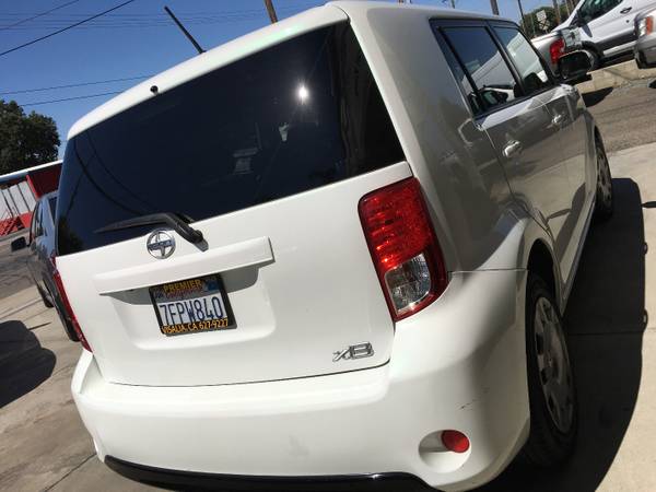14' Scion XB, Auto, all power, Pearl White paint, must see 70K clean for sale in 93292, CA – photo 8