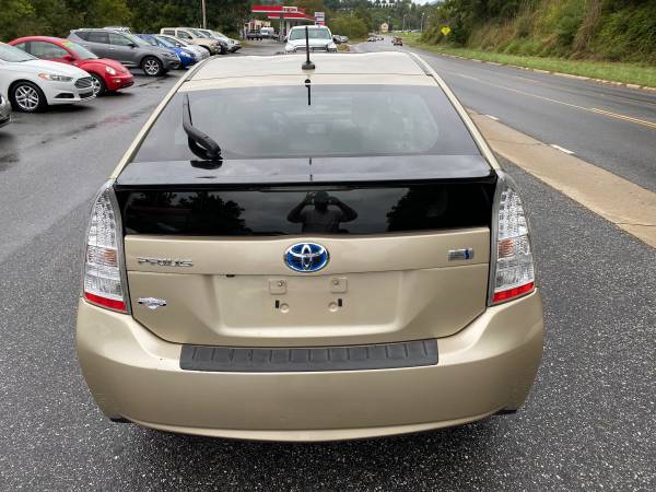 2011 Toyota Prius - cars & trucks - by dealer - vehicle automotive... for sale in Marshall, NC – photo 5