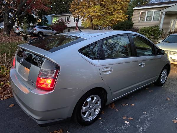 Southern PA Prius very clean - cars & trucks - by owner - vehicle... for sale in Albany, NY – photo 8
