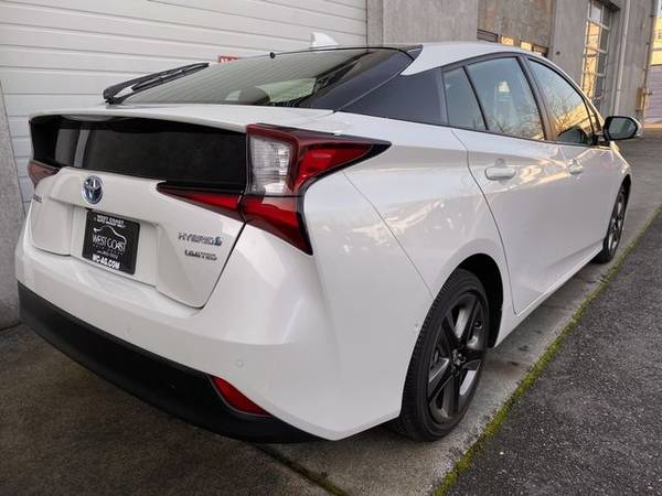 2019 Toyota Prius Limited Hatchback 1 Owner, Tech Pkg, Leather... for sale in Portland, OR – photo 6
