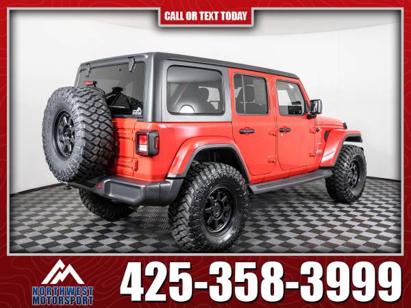 Lifted 2019 Jeep Wrangler Unlimited Sahara 4x4 for sale in Lynnwood, WA – photo 5