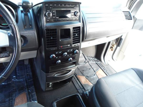 Dodge Grand Caravan Reliable Safe Van Extra Clean **1 Year... for sale in Hampstead, NH – photo 18