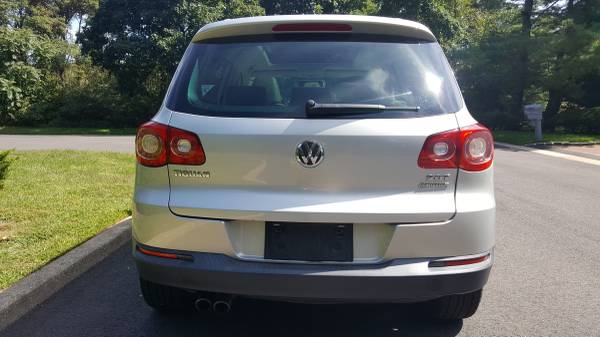 2011 VOLKSWAGEN TIGUAN LIMITED FULL LOADED EXCELLENT CONDITION for sale in Westbury , NY – photo 13
