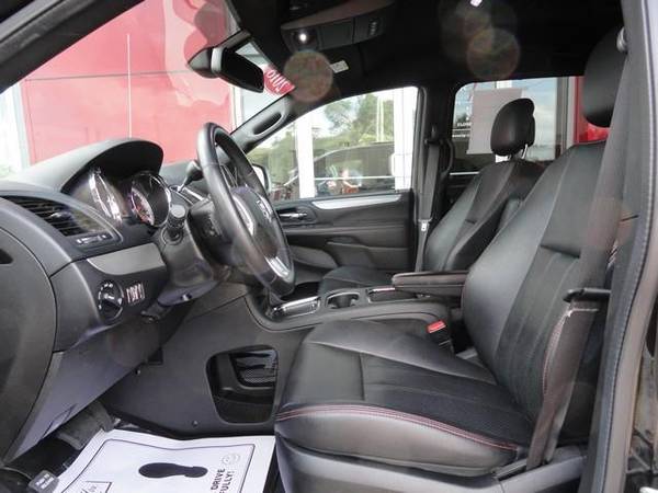 2018 Dodge Grand Caravan GT * MUST SEE!! * CARFAX 1-Owner for sale in GRANDVILLE, MI – photo 10