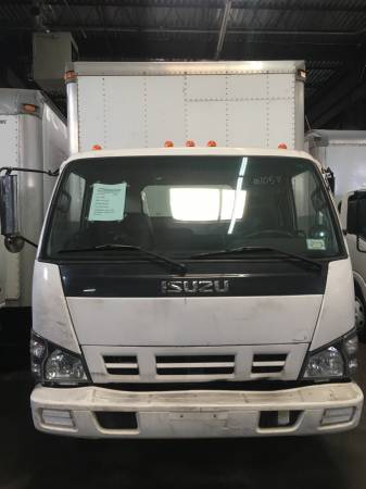 2007 Isuzu NQR - 20ft Box Truck - cars & trucks - by dealer -... for sale in Bay Shore, NY – photo 2