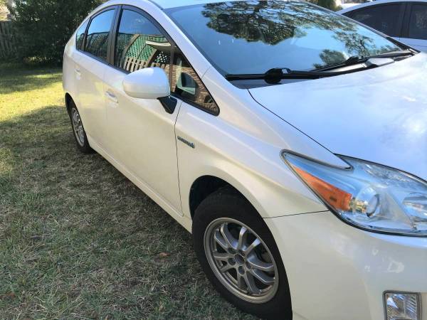 Rent car - lease super clean Prius - cars & trucks - by owner -... for sale in Port Orange, FL – photo 4