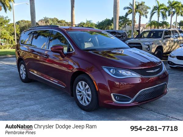 2017 Chrysler Pacifica Touring-L SKU:HR795188 Mini-Van - cars &... for sale in Pembroke Pines, FL – photo 3