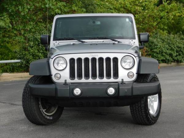 2016 Jeep Wrangler Unlimited Sport 4x4 4WD Four Wheel SKU:GL266142 for sale in Johnson City, NC – photo 2