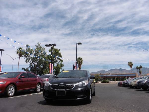 2015 Kia Forte 4dr Sdn Auto LX / CLEAN 1-OWNER CARFAX /... for sale in Tucson, AZ – photo 3