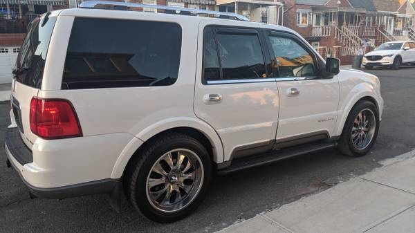 2004 Lincoln Navigator Ultimate for sale in Brooklyn, NY – photo 3