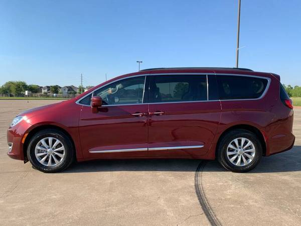 2017 CHRYSLER PACIFICA TOURING PLUS 2500DOWN - - by for sale in Houston, TX – photo 4