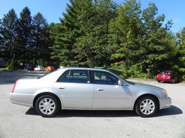 2010 CADILLAC DTS for sale in Granby, MA – photo 8