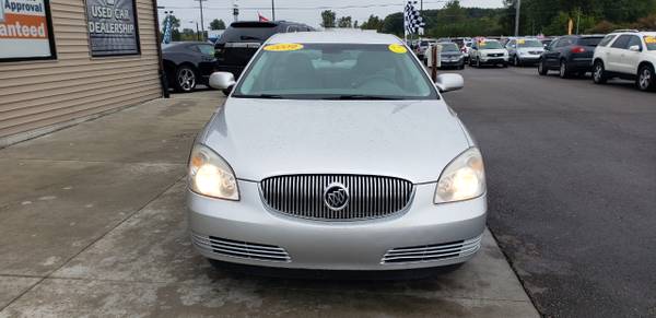 SHARP!! 2009 Buick Lucerne 4dr Sdn CXL for sale in Chesaning, MI – photo 2