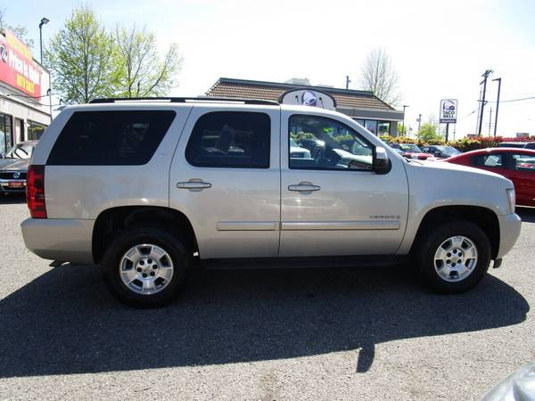 One Owner 2008 Chevrolet Tahoe LT 4WD and 3rd Row Seating! - cars & for sale in Lynnwood, WA – photo 6