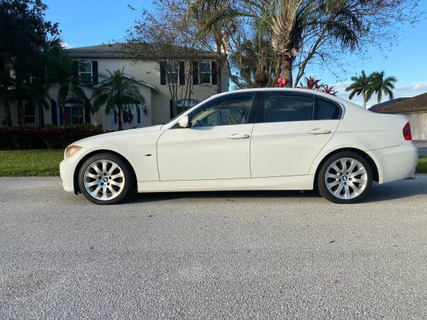 2006 BMW 330i, excellent condition! - cars & trucks - by owner -... for sale in SAINT PETERSBURG, FL – photo 2