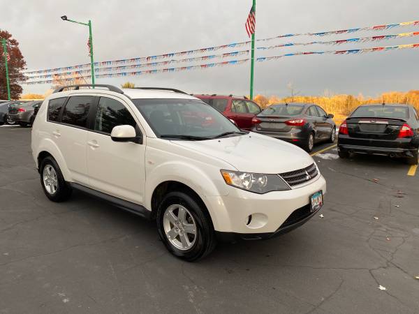 2009 Mitsubishi Outlander 4X4 - cars & trucks - by dealer - vehicle... for sale in Ham Lake, MN – photo 3