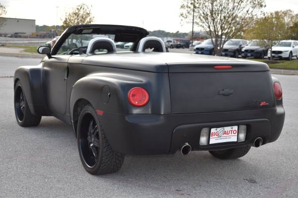 2005 Chevrolet SSR ***CLEAN NEBRASKA TITLE W/73K MILES ONLY*** -... for sale in Omaha, IA – photo 12