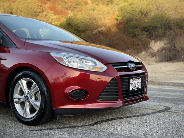 2014 Ford Focus SE - cars & trucks - by dealer - vehicle automotive... for sale in Los Angeles, CA – photo 9