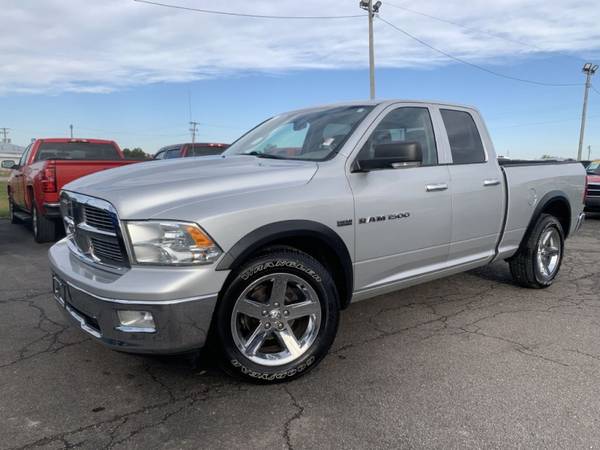 2011 DODGE RAM 1500 - cars & trucks - by dealer - vehicle automotive... for sale in Chenoa, IL – photo 3