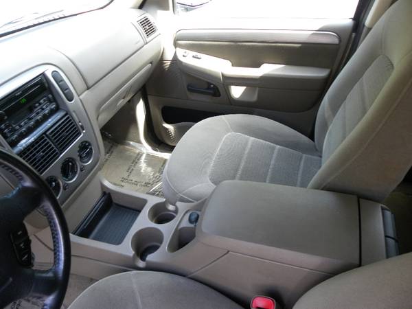 2003 FORD EXPLORER XLT 4WD . THIRD SEAT ----- NO ONE BEATS OUR PRICES for sale in Kirkland, WA – photo 19