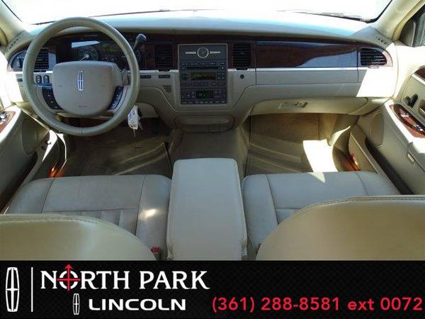 2007 Lincoln Town Car Signature - sedan for sale in San Antonio, TX – photo 16