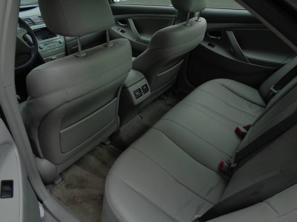 ♦ 2007 Toyota Camry Hybrid Sedan! Leather / Navigation! Clean ♦ -... for sale in Algona, WA – photo 10