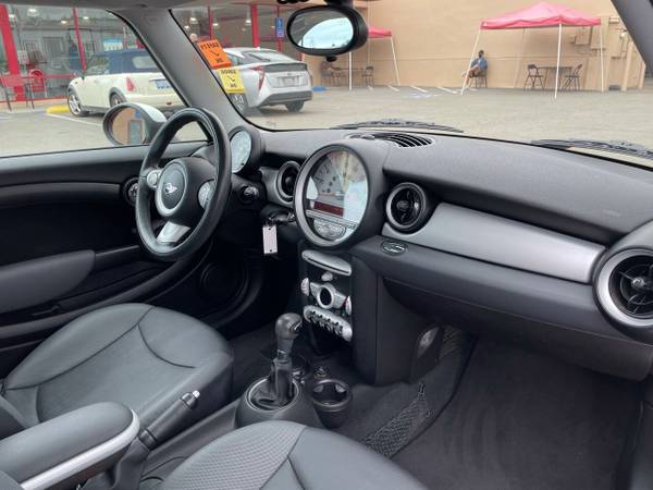 2009 MINI Cooper, ONLY 81K MILES, CLEAN CARFAX LIKE NEW ! - cars for sale in San Diego, CA – photo 18
