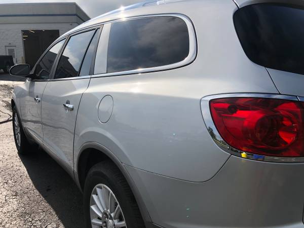 Very Nice! 2009 Buick Enclave! 3rd Row! Guaranteed Finance! for sale in Ortonville, MI – photo 10